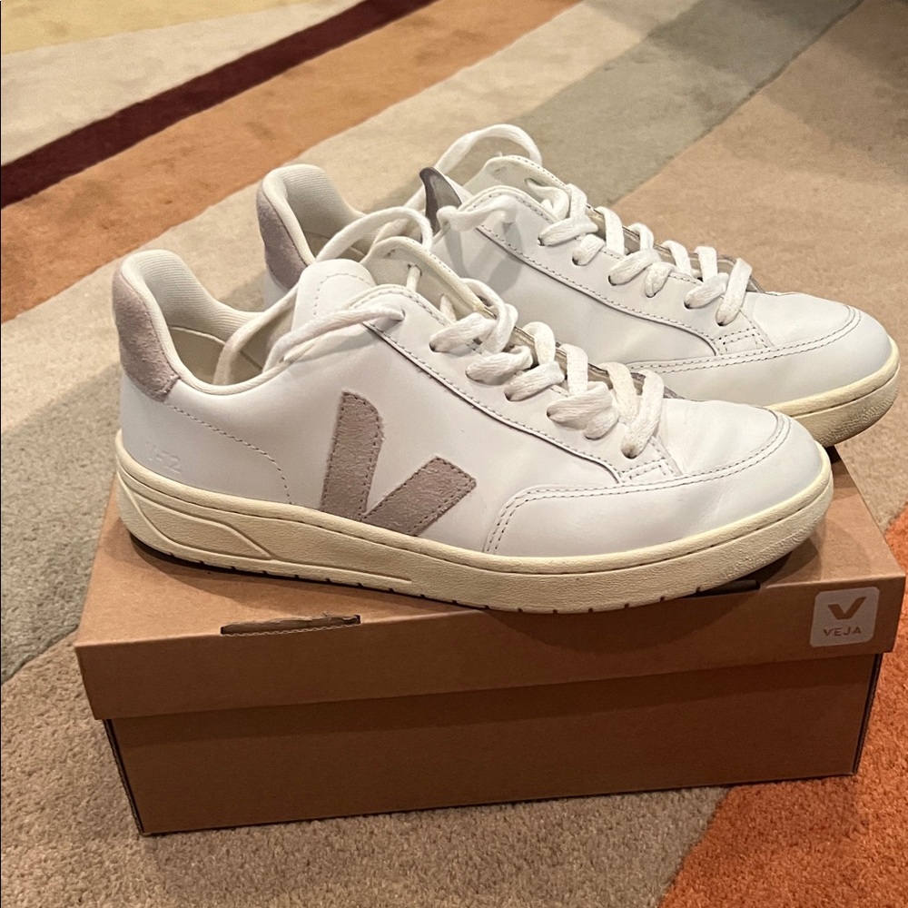 Veja V-12 Leather Sneakers Size 8